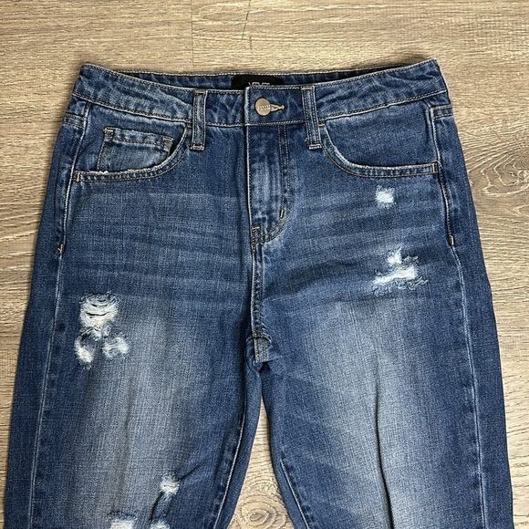 Vervet Women’s Distressed Mid-Rise Cropped Boyfriend Fit Jeans Blue Sz 24 - Picture 2 of 11